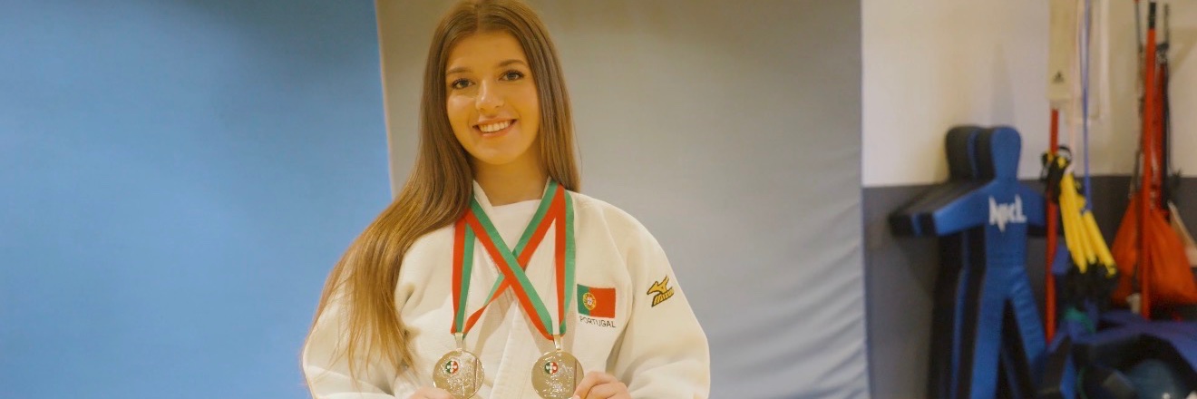 beatrizgrecu's profile banner image