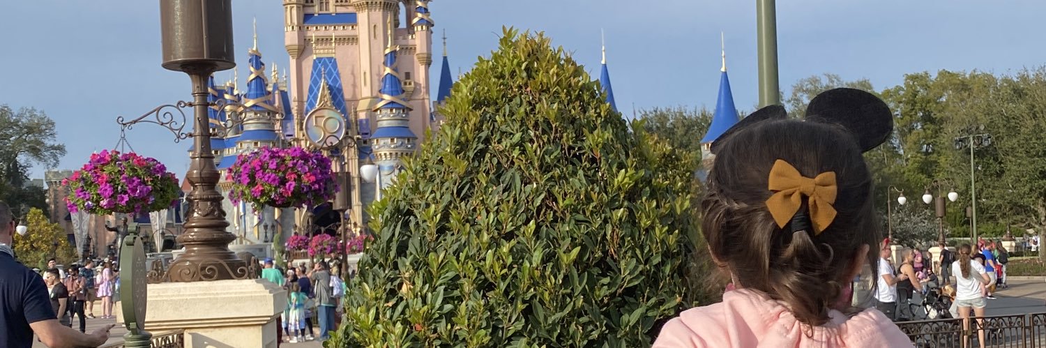 vanessasernag4's profile banner image
