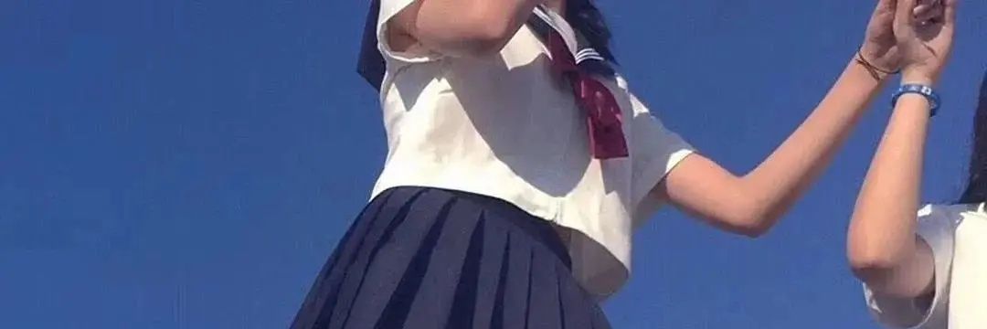 ella girlyyy l banner