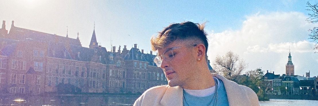 davidbluee_'s profile banner image