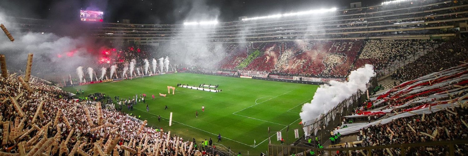 Noventa + "U" banner