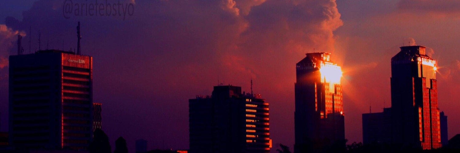 febstyoarie's profile banner image
