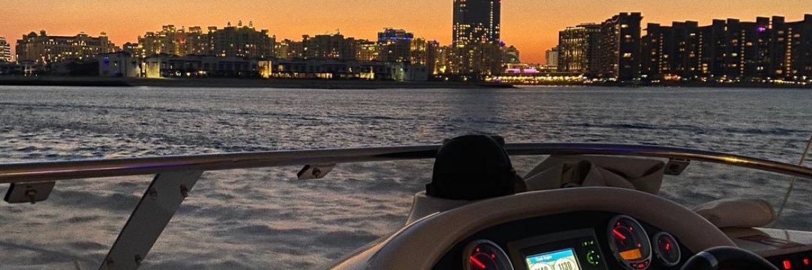 amberpeche's profile banner image