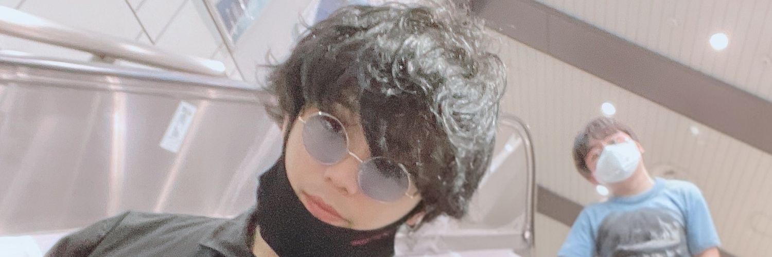 eevee_loveBrain's profile banner image
