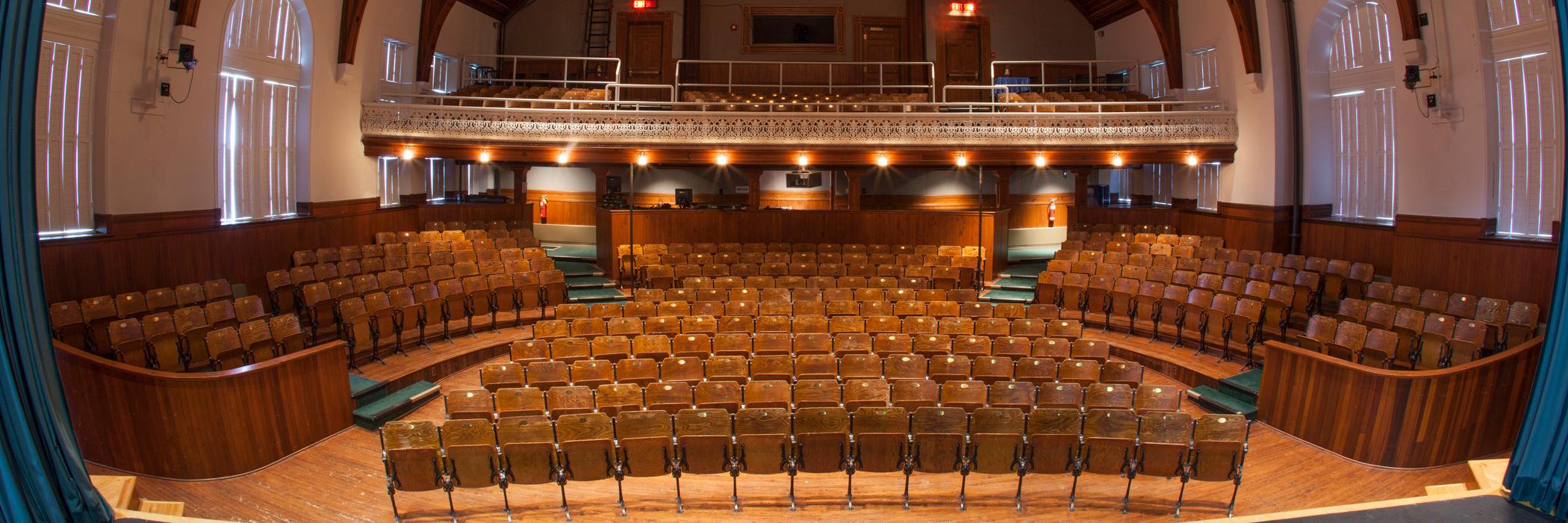 Monument-Lefebvre banner