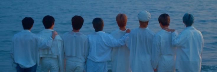 y42315's profile banner image