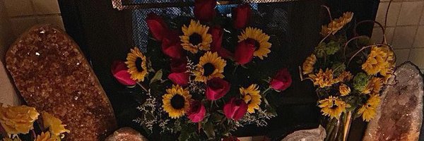 Intuitivempress Profile Banner