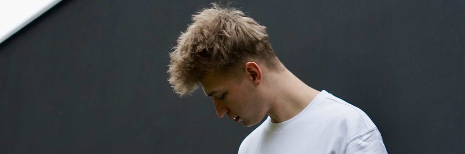 charazinsky_'s profile banner image