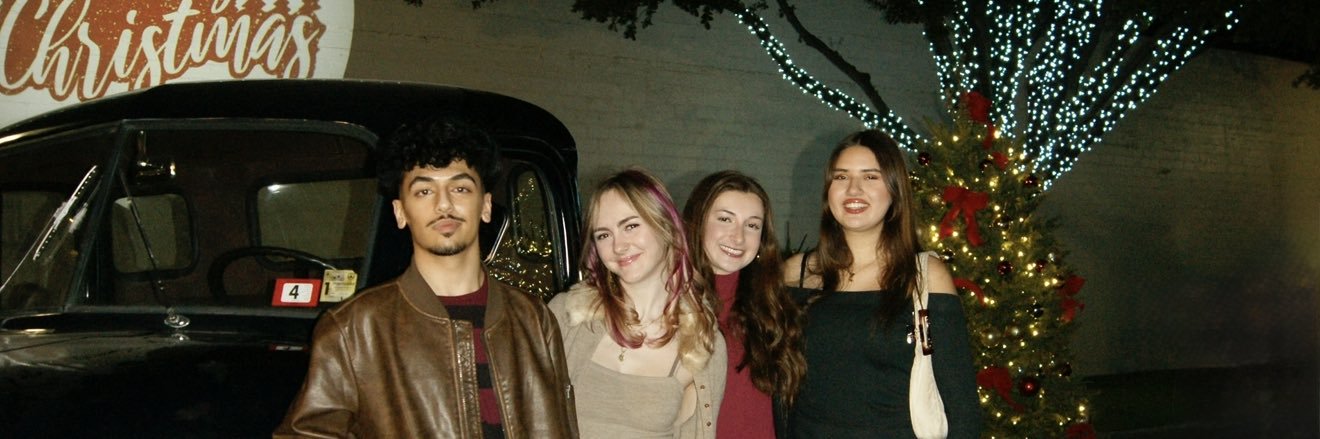 nameerrkhan's profile banner image