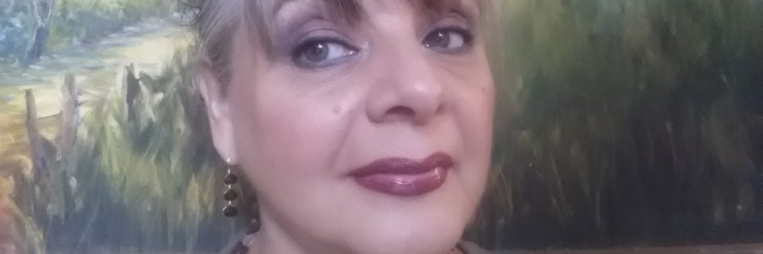 constajulieta's profile banner image