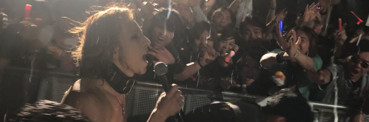 salasuzu's profile banner image