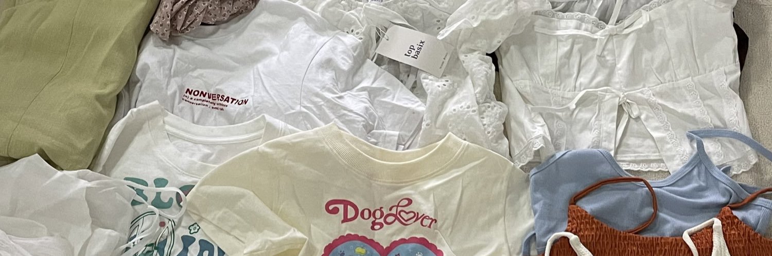 ส่งต่อเสื้อผ้า รองเท้า กระเป๋า 🤍 banner