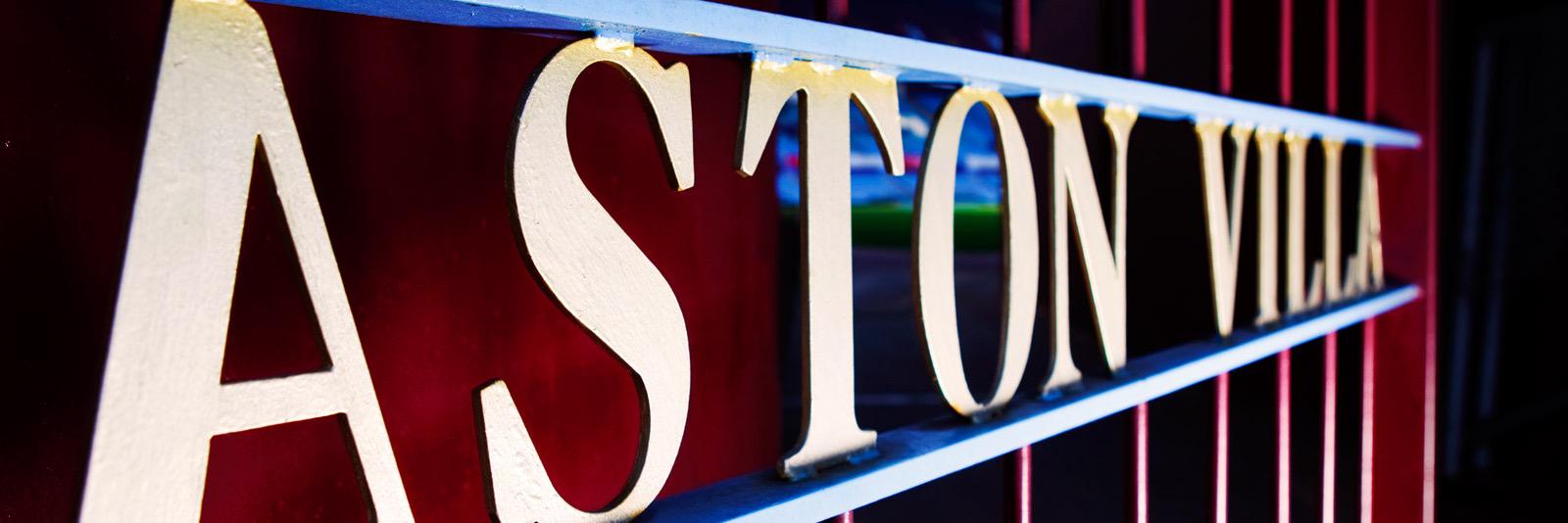 The Villa Blogger banner