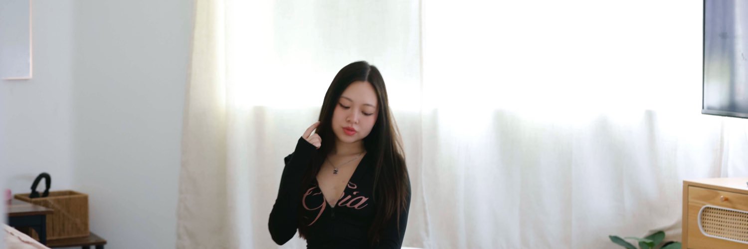 Neowomii's profile banner image