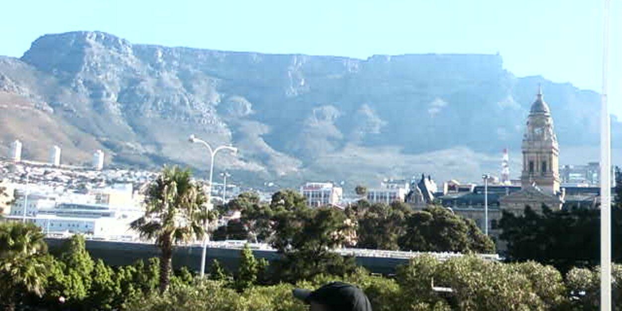 Luvuyo! banner