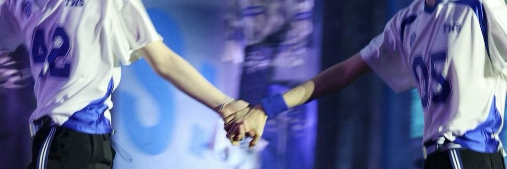nia. banner