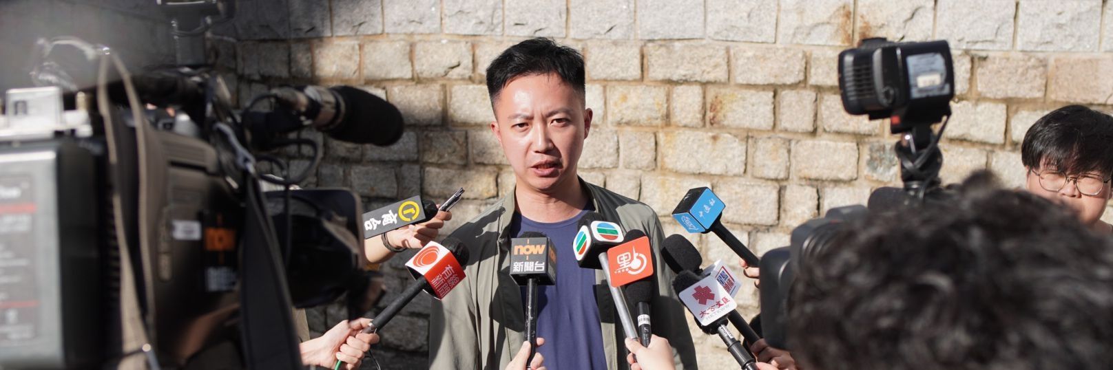 Dominic Lee 李梓敬's banner