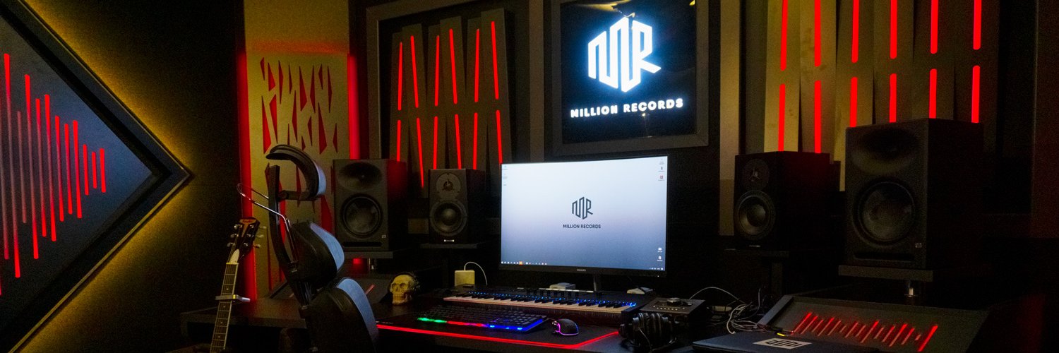 studiomillion_'s profile banner image