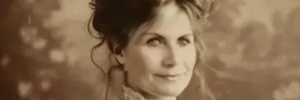 Layla Pavone ⭐️ banner