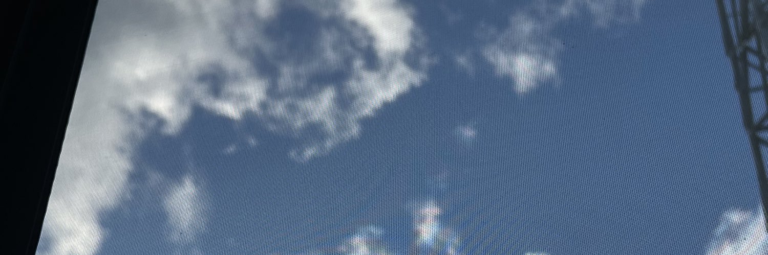 eoeo__oe's profile banner image
