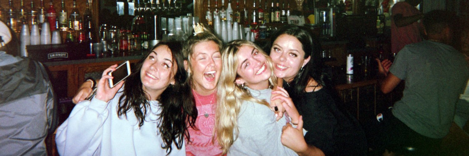 eemmasteelee's profile banner image