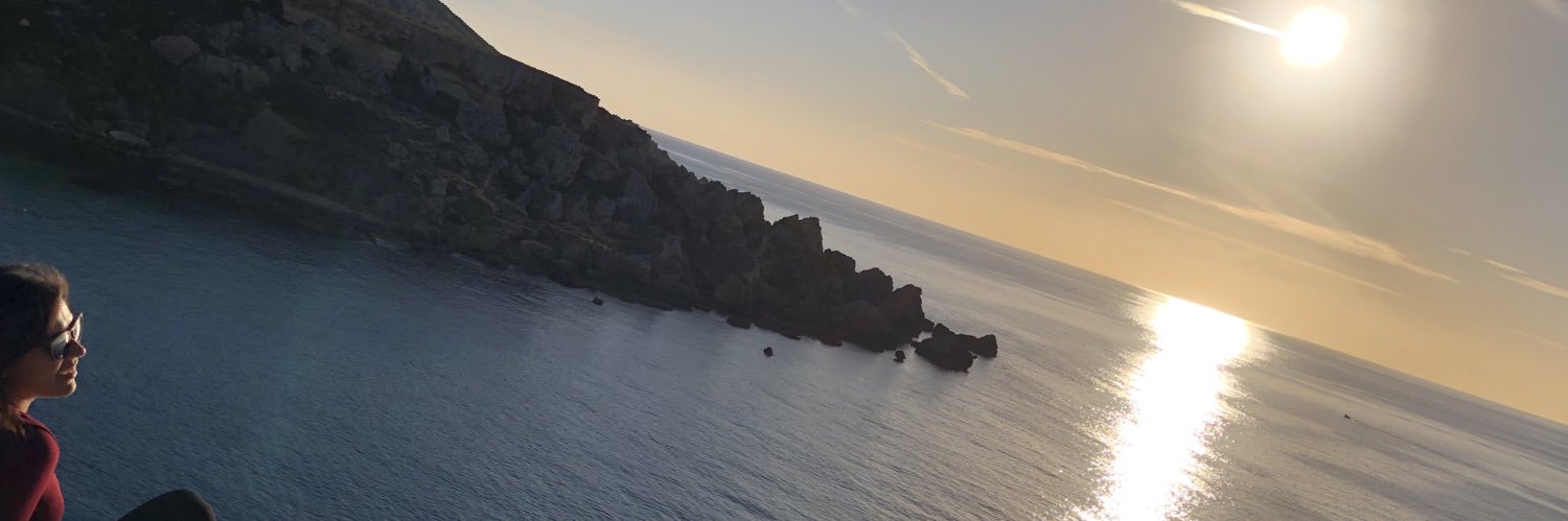 AnaDelvan's profile banner image