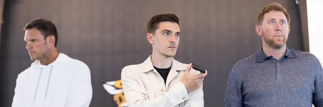 Tom 🐆 banner