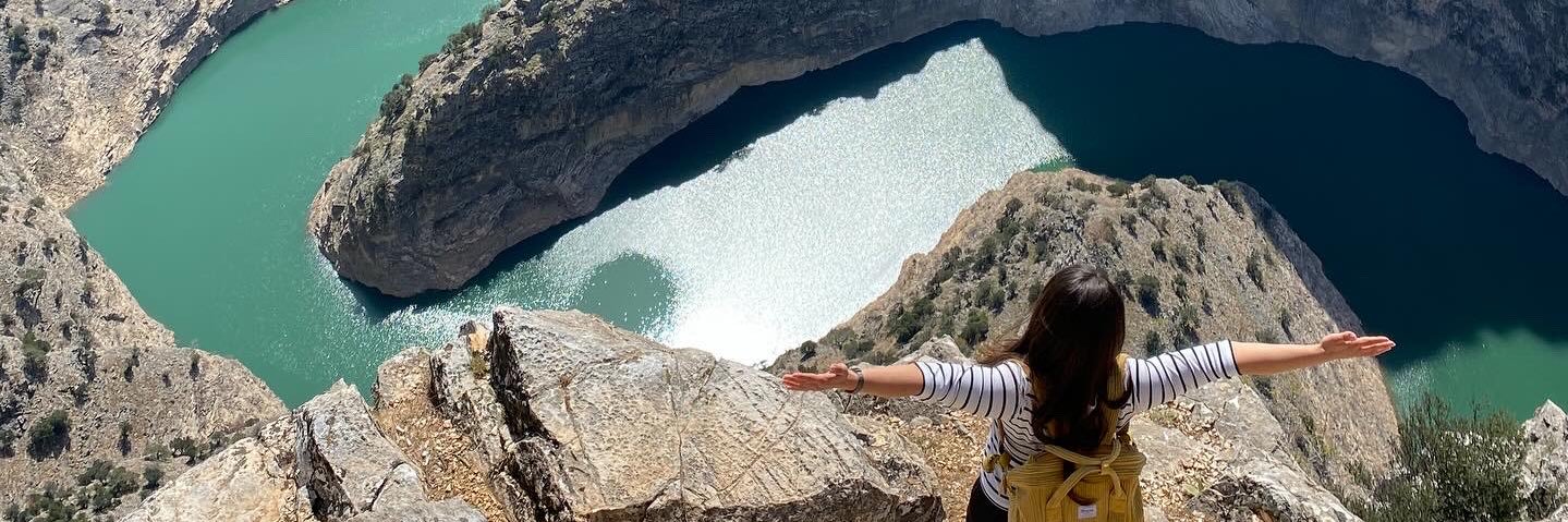Ebru__Ozer's profile banner image