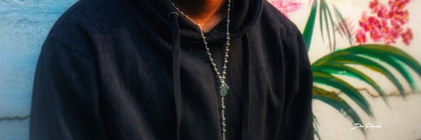 onlyloye Profile Banner