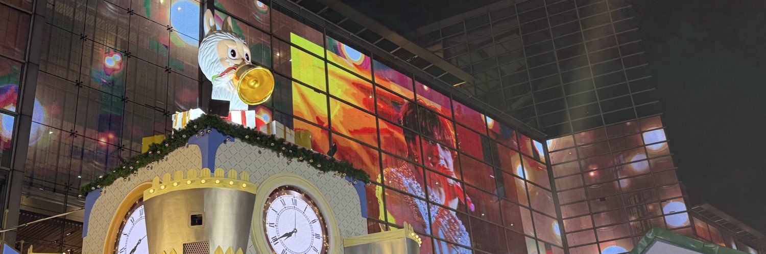 TPetchsri's profile banner image