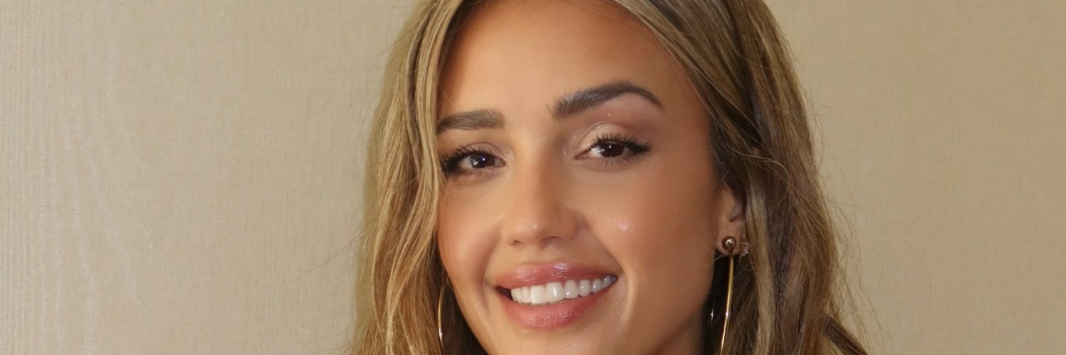 Jessicaalbaui's profile banner image