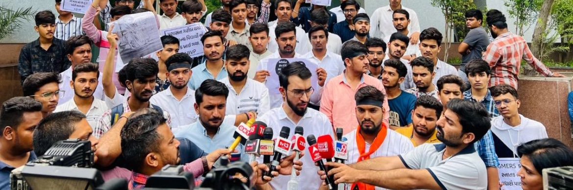 Dr Maulik.A.Thakkar banner