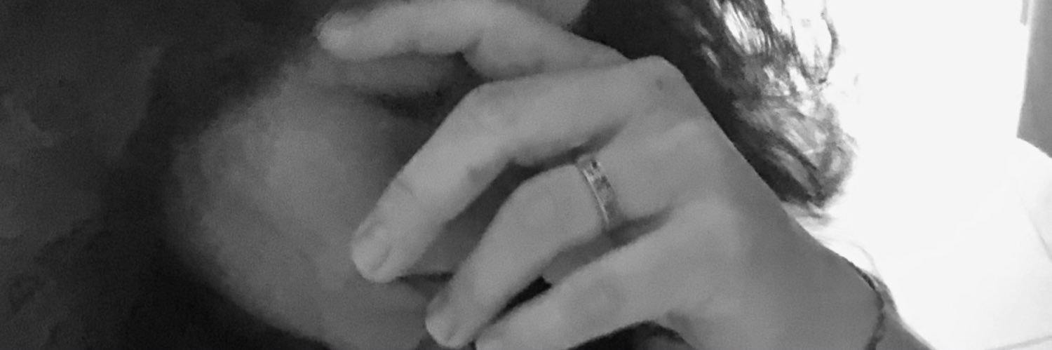 santosmayra's profile banner image