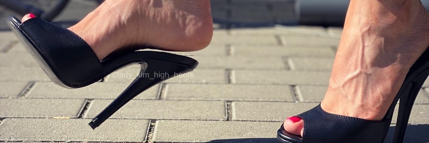 HeelsKim's profile banner image
