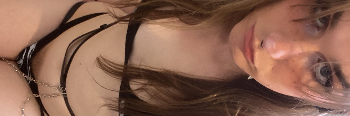 ts penny lain 🖤 banner