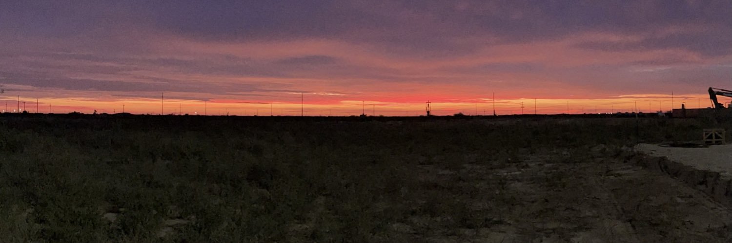 EDeLeon27's profile banner image