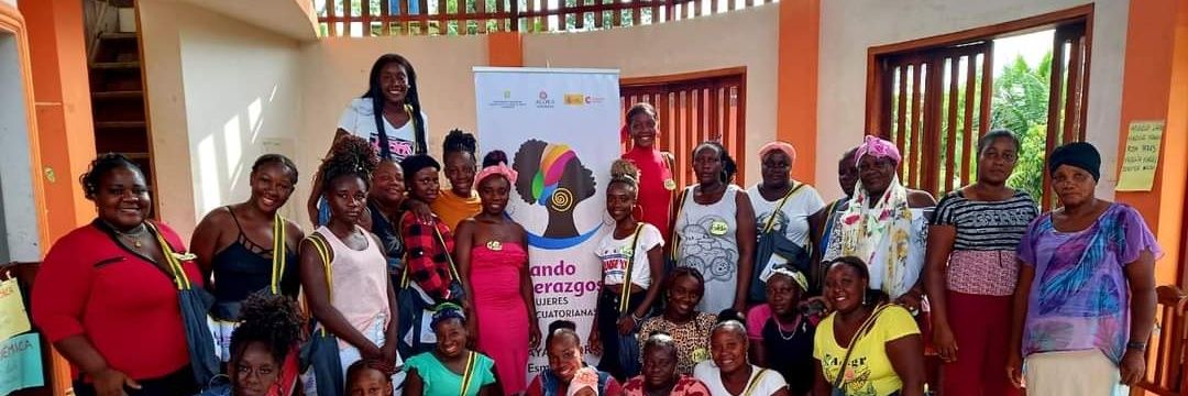 MUJERES AFRO PLAYA DE ORO banner