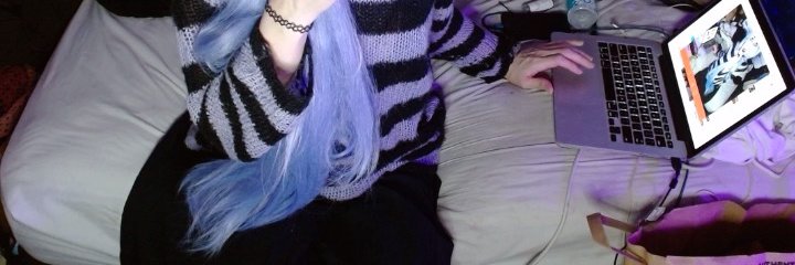 chloedusk's profile banner image