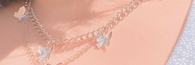 hy i'm lavinna🍓 banner
