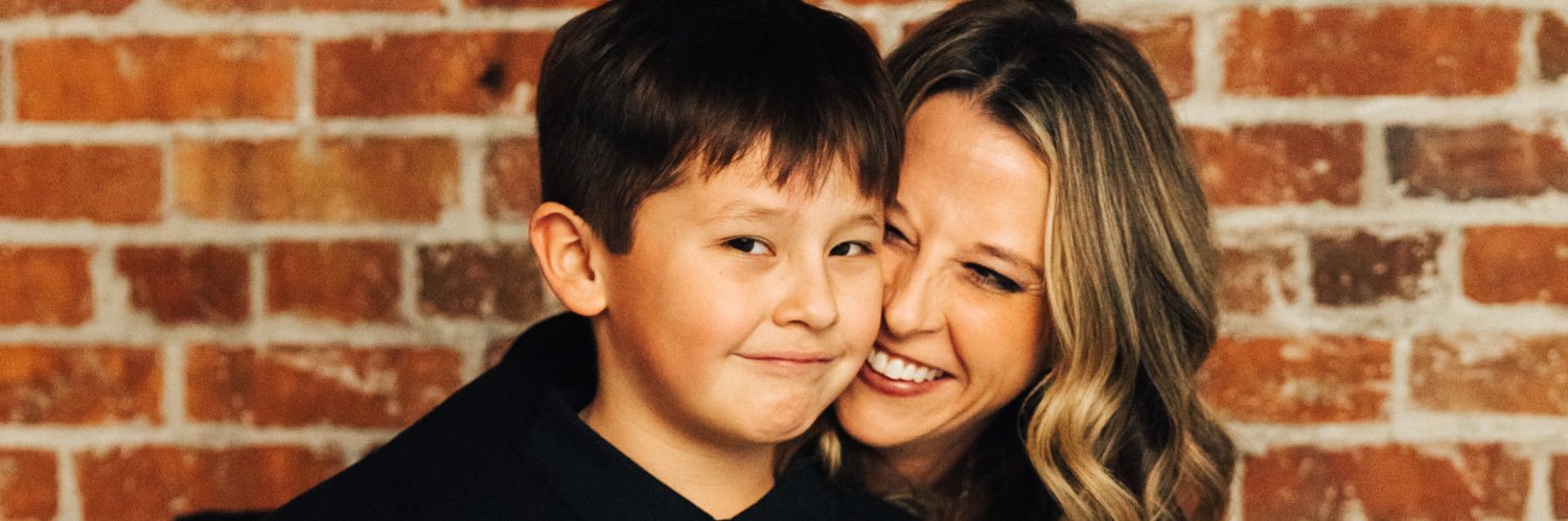whitneyamueller's profile banner image