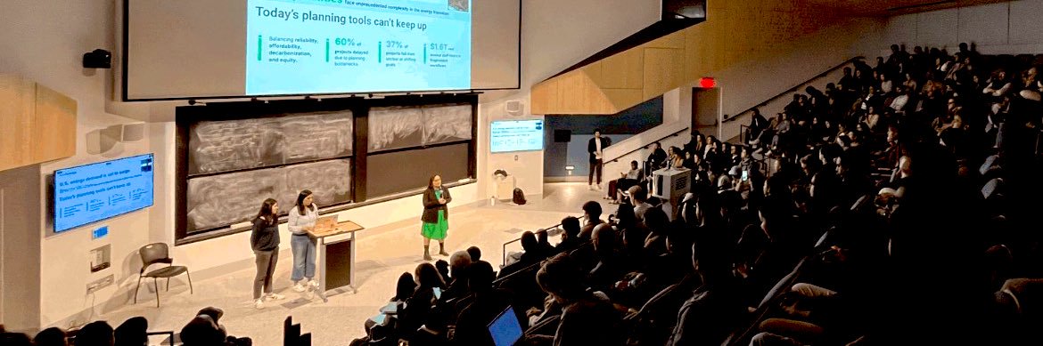 Solangel Fernández banner