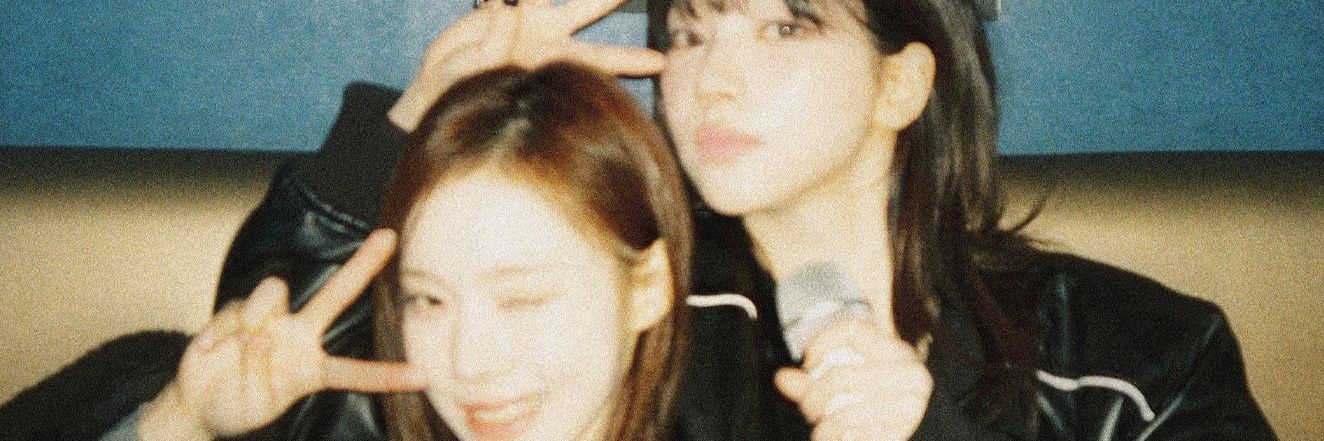 under_bluu's profile banner image