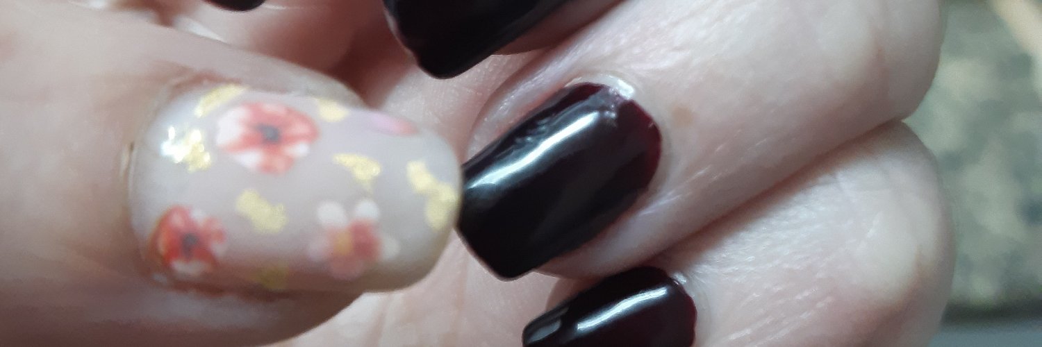 Combativa pero poco💅 banner