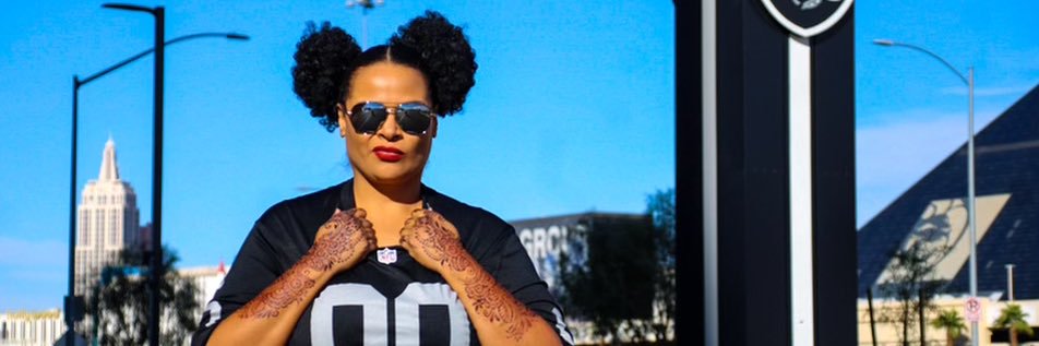 👩🏽‍🦱LUCILLE👩🏽‍🦱's banner