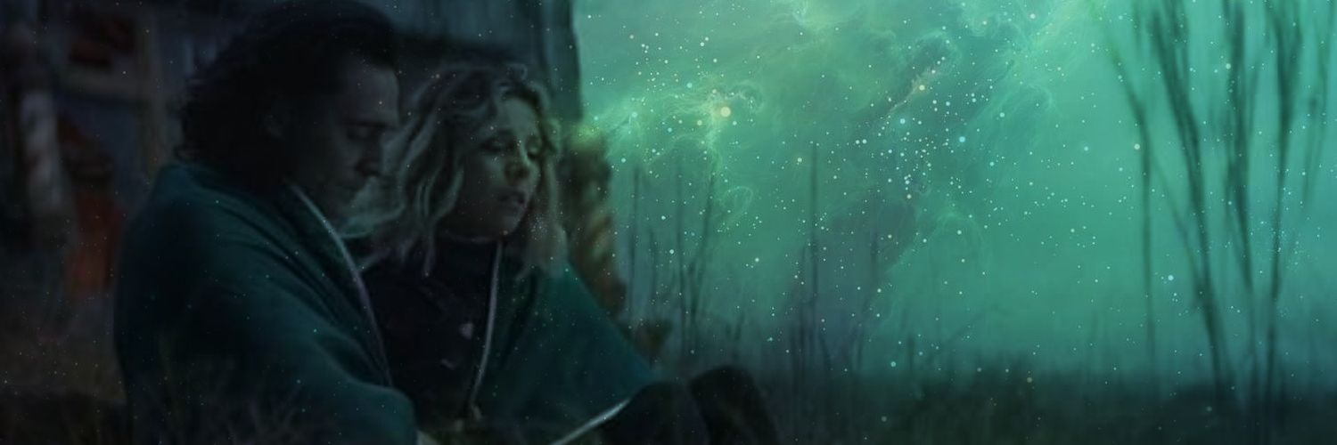 Essie 🗡 banner