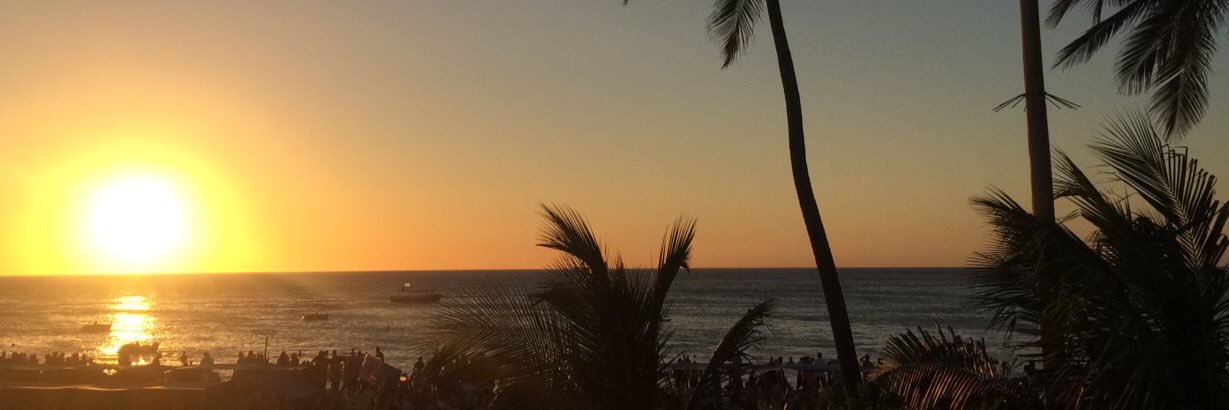 CatalinnaLopez's profile banner image