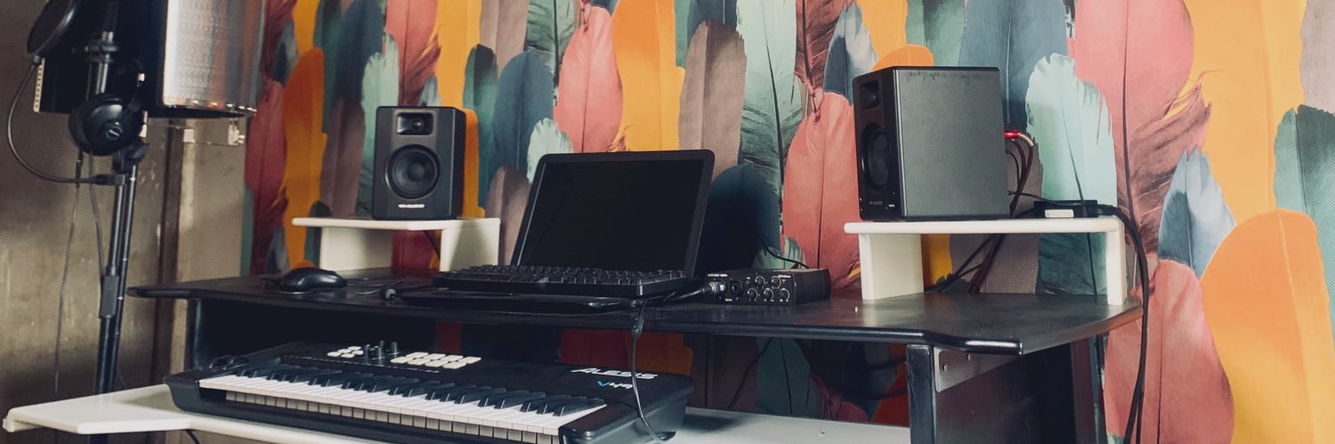 designer_beats's profile banner image