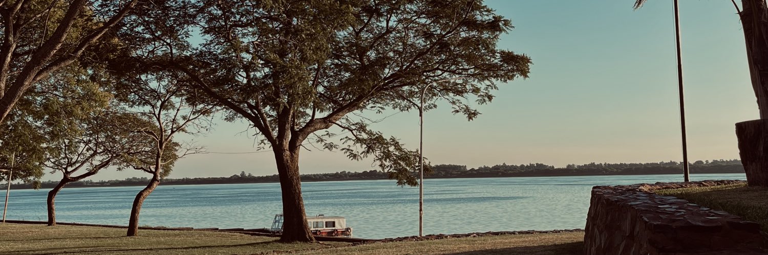 Laraffernandez's profile banner image