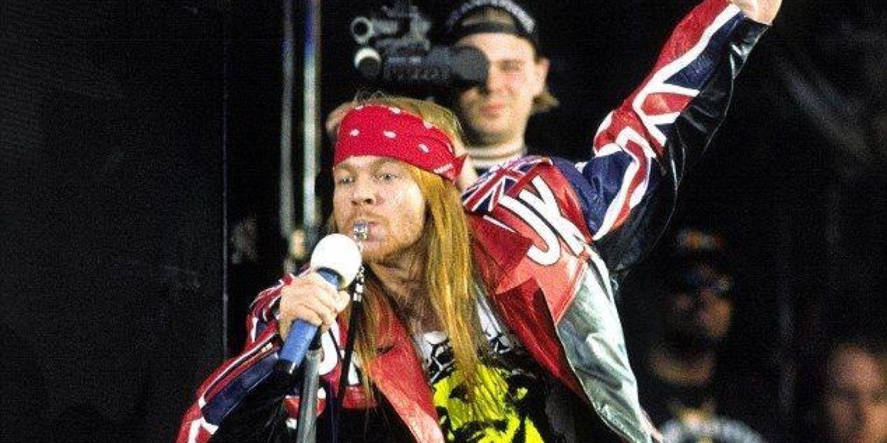 victor hugo mora banner