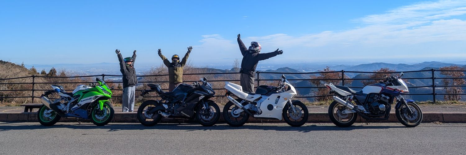 idi327's profile banner image